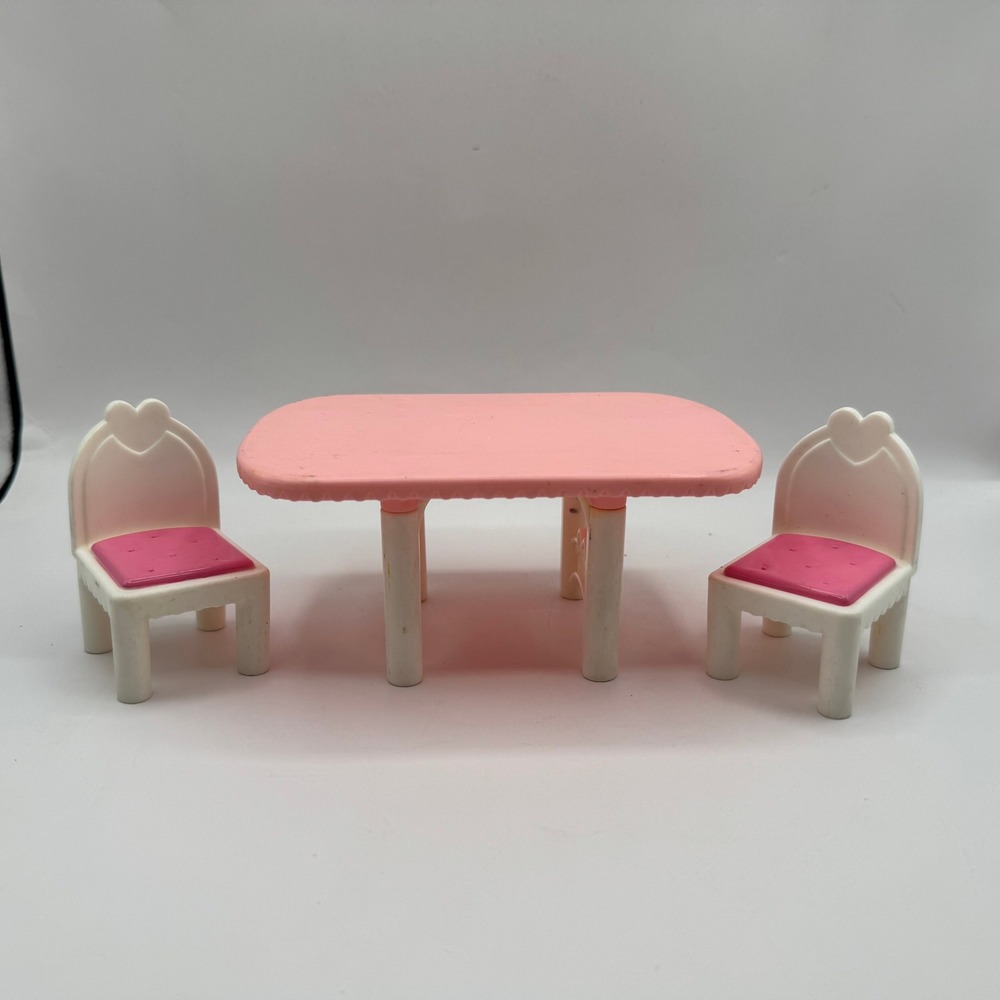 Playskool Dollhouse Furniture Kids Pink White Heart Table and Chairs Set